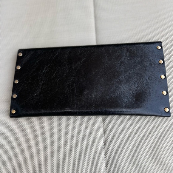 ⚫️ Ṁȯṡṡ Ṁi̇l̇l̇ṡ LEATHER Walker Disc Clutch ⚫️ - Picture 7 of 7